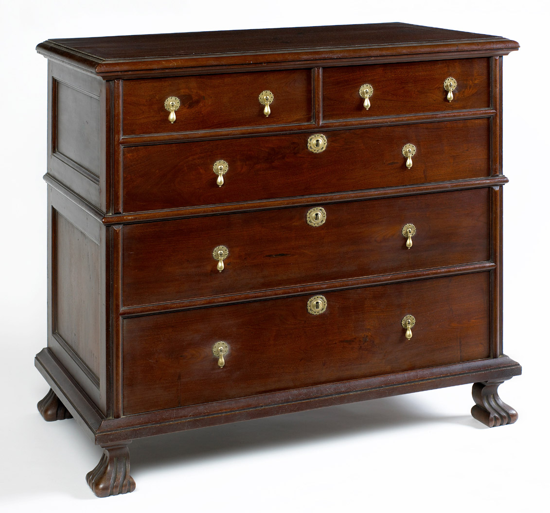 Spanish Foot Double Chest